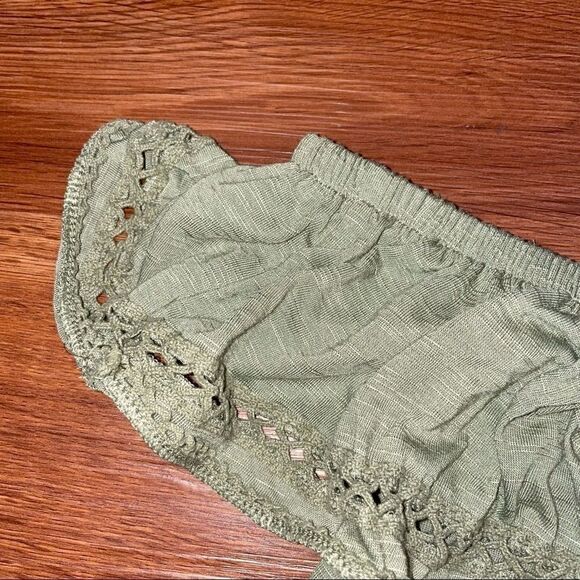 Off the Shoulder Top - Picture 3 of 4